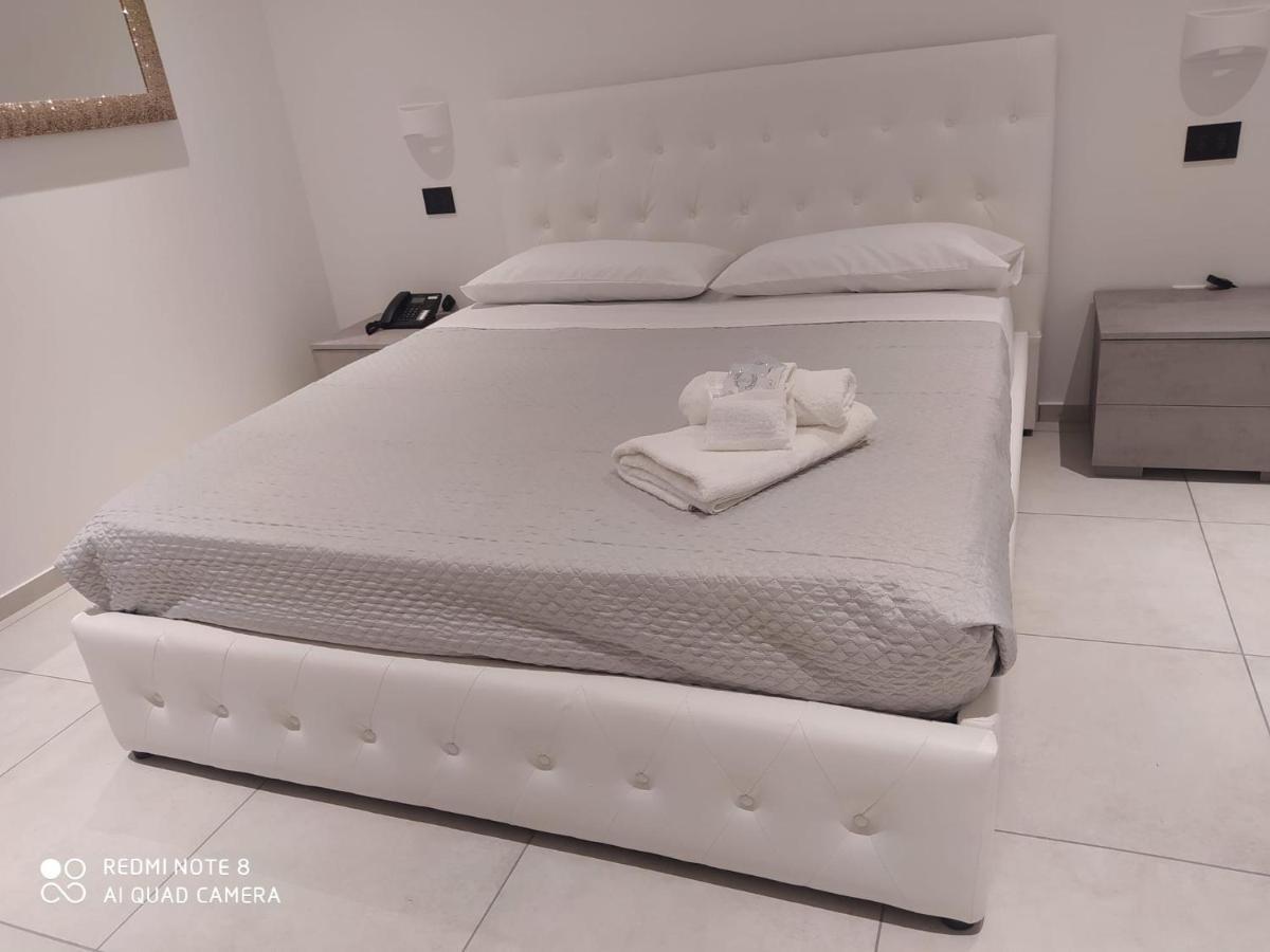 Cingia De' Botti Motel Circuit Drive מראה חיצוני תמונה