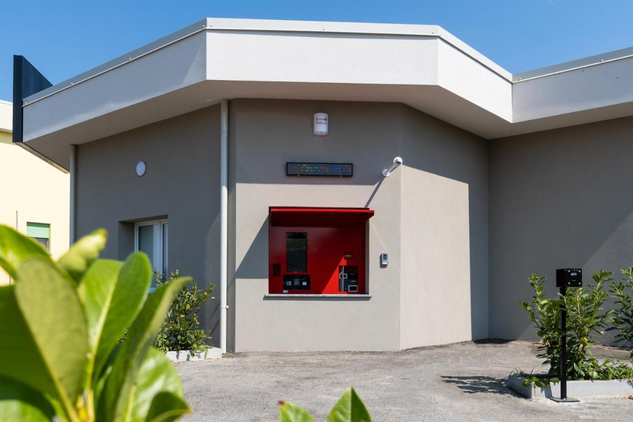 Cingia De' Botti Motel Circuit Drive מראה חיצוני תמונה