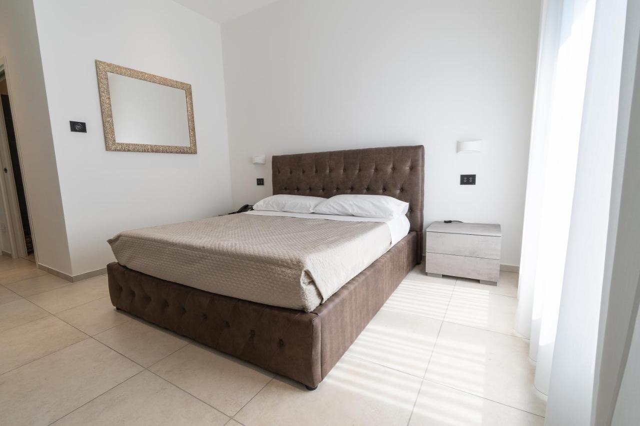 Cingia De' Botti Motel Circuit Drive מראה חיצוני תמונה